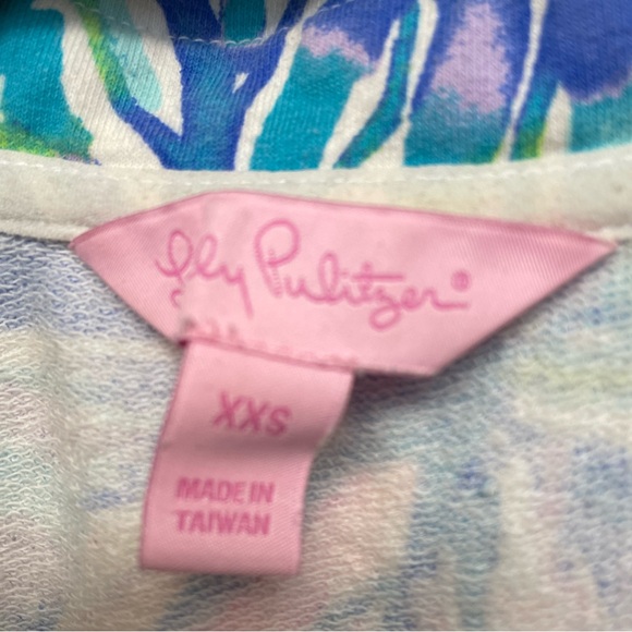 Lilly Pulitzer Casa de Sol popover. - Picture 3 of 3